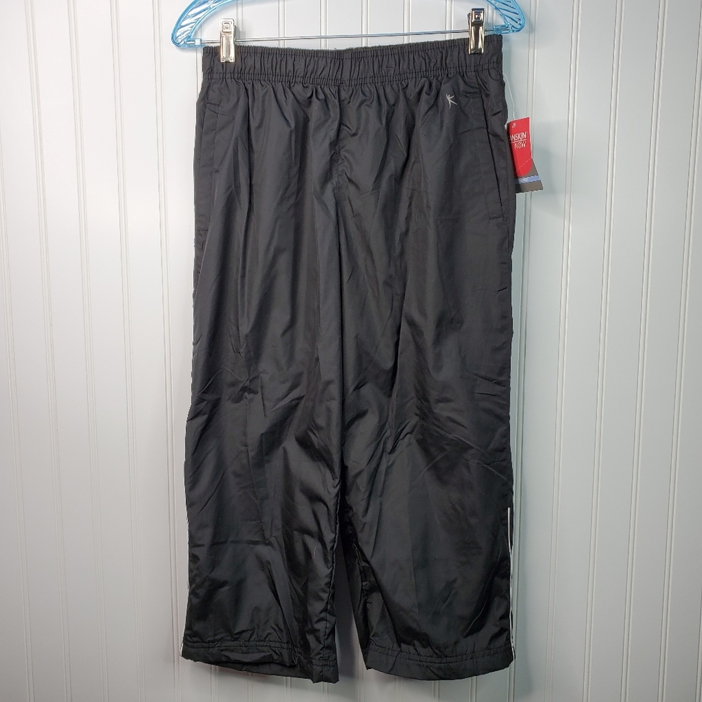 Danskin Now Loose Fit Woven Capri Track Pants